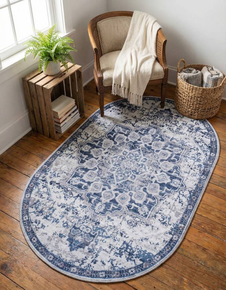 Detail image of 3' 3 x 5' 3 Washable Francesca Oval Rug