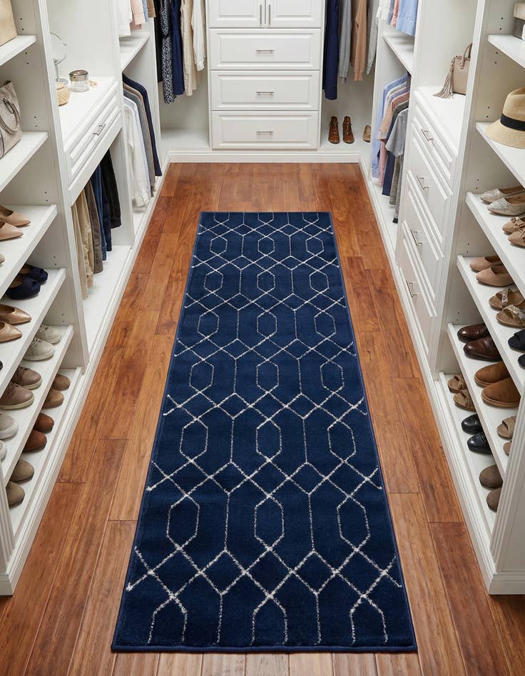 Detail image of 2' x 6' Marilyn Monroe&trade; Glam Trellis Runner Rug