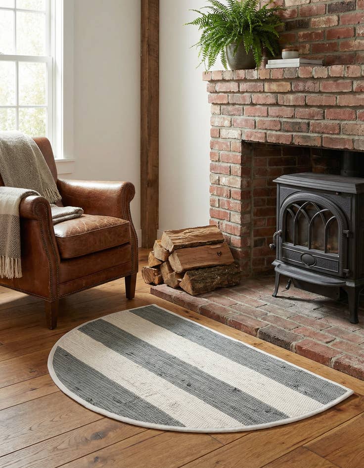 Detail image of 2' 2 x 3' 7 Hand Woven Chindi Rag Hearth Rug