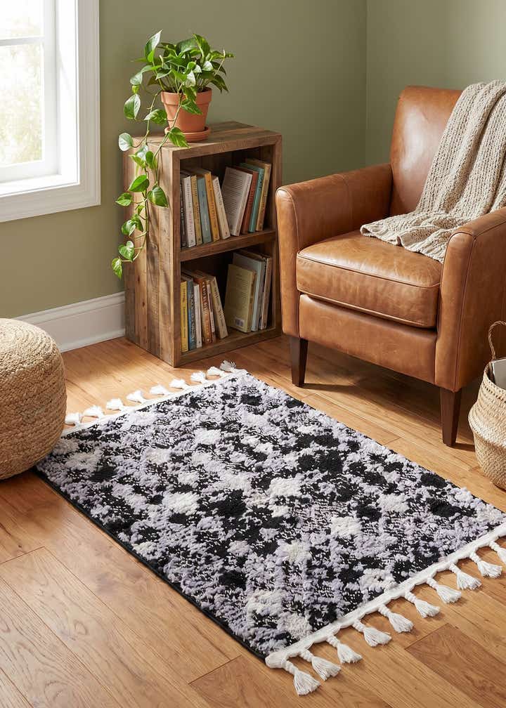 2' x 3' 2 Cherokee Rug