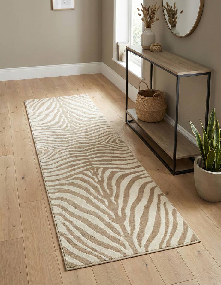 Detail image of  2' x 6' Finsbury Runner Rug