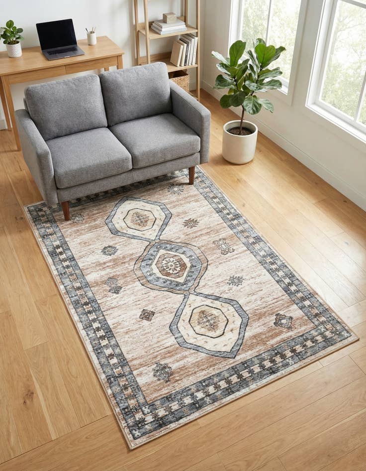 Detail image of 4' 4 x 6' Medina Rug