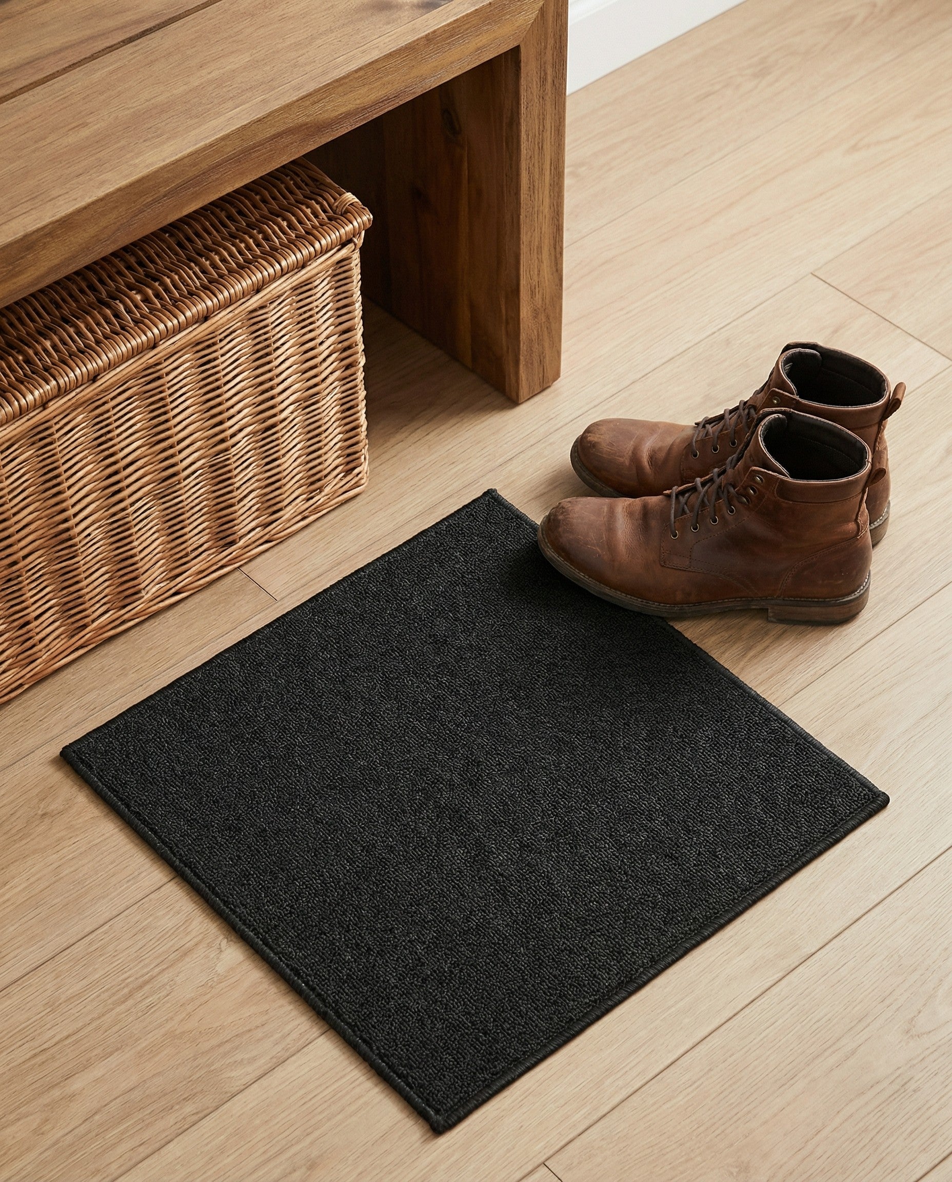 1' 4 x 1' 4 Everyday Solid Sample Rug