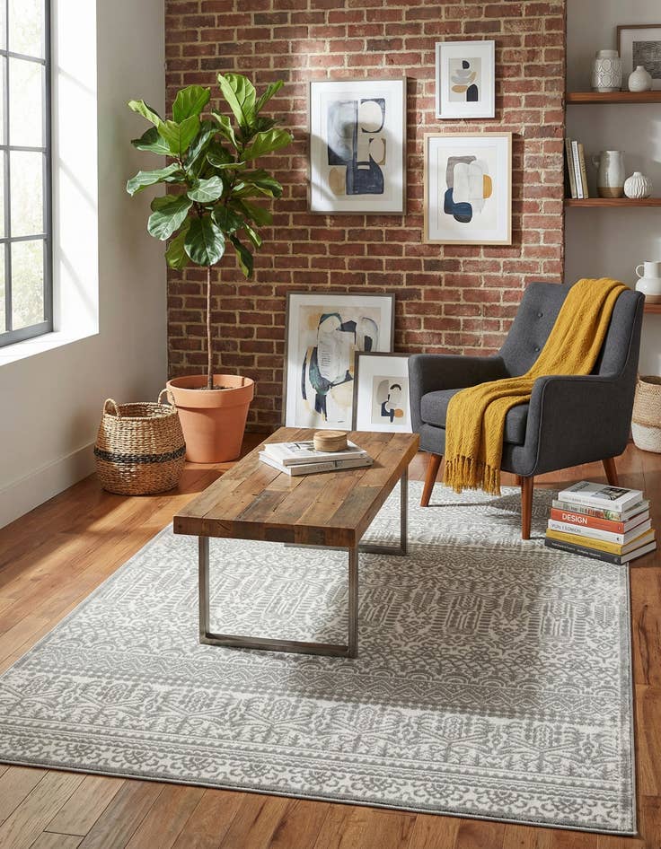 Detail image of Jill Zarin 4' x 6' Uptown Cloisters Rug