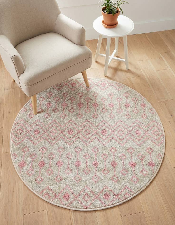 Detail image of 3' 3 x 3' 3 Moroccan Trellis Round Rug