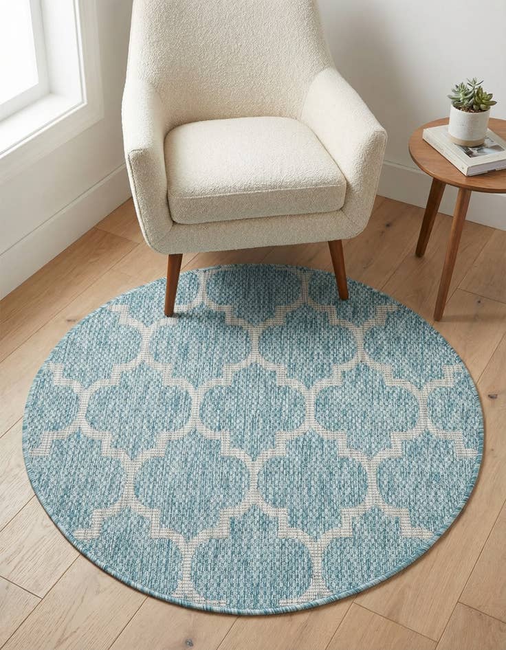 Detail image of 3' x 3' Easy-Clean Trellis Indoor / Outdoor Round Rug
