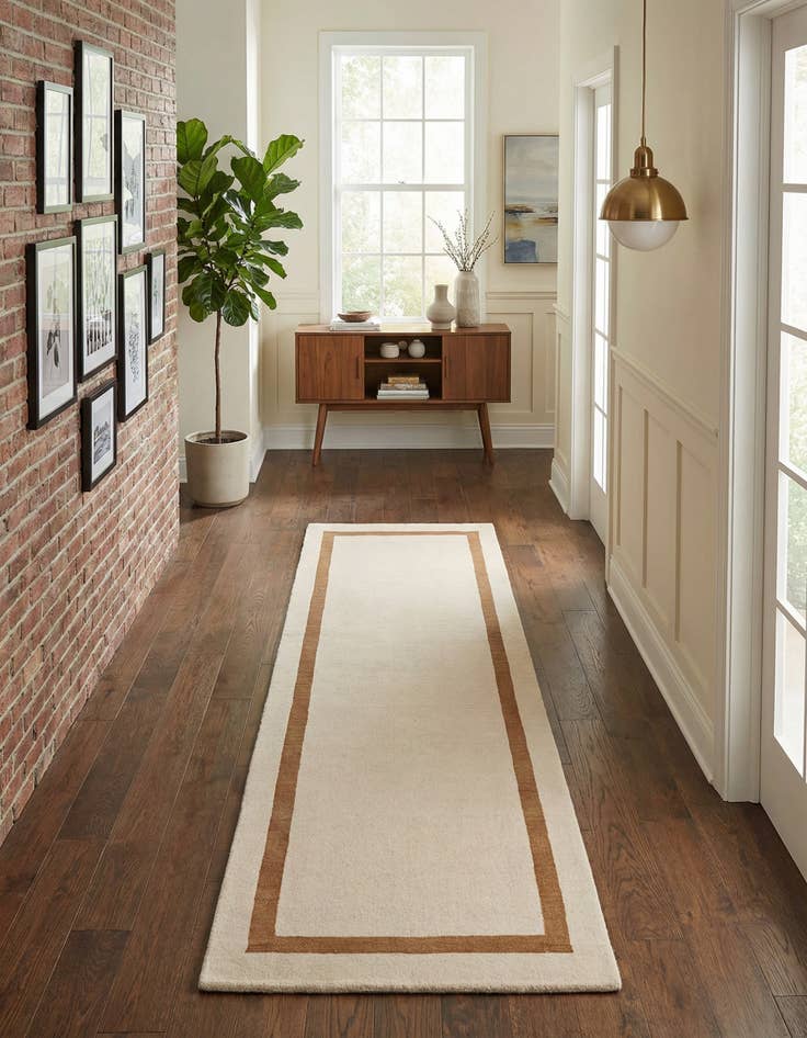 Detail image of 3' 3 x 10' Jill Zarin Border Wool Runner Rug