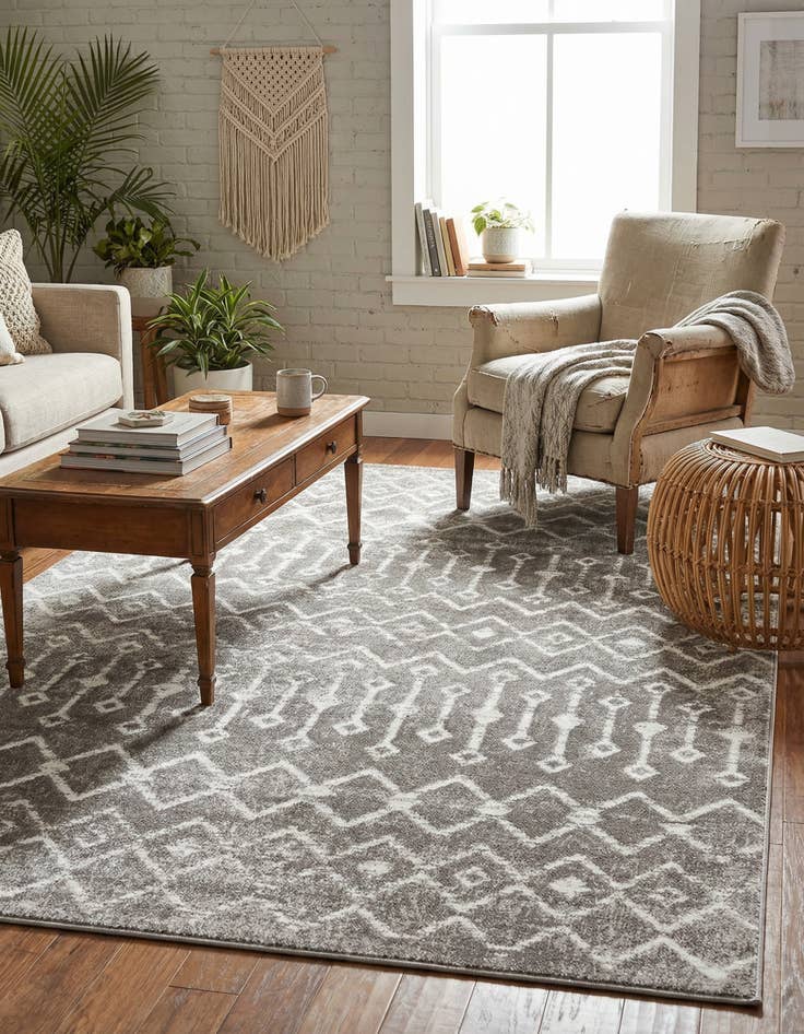 Detail image of 5' 3 x 8' Bohemian Trellis Rug