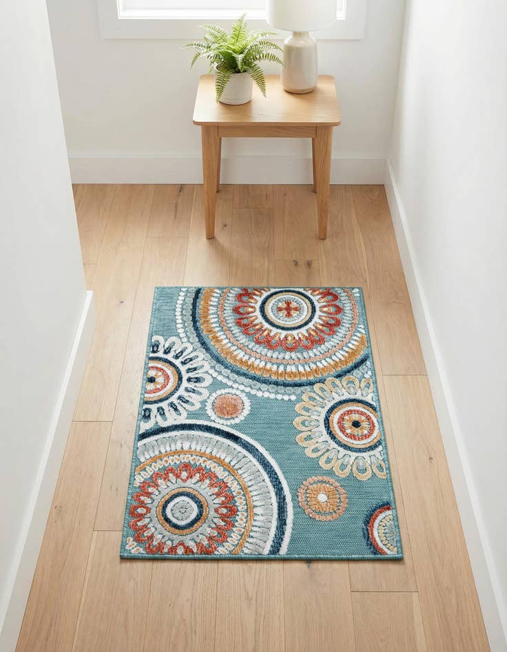 Detail image of 2' 2 x 3' Easy-Clean Botanical Indoor / Outdoor Rug