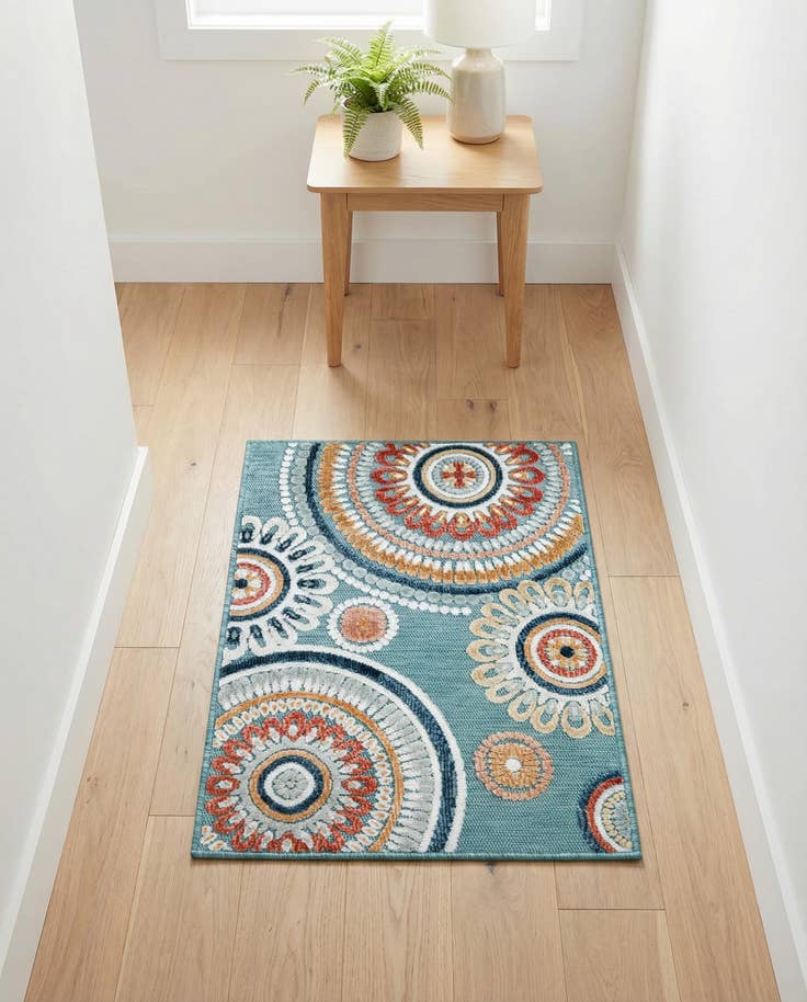 Detail image of 2' 2 x 3' Easy-Clean Botanical Indoor / Outdoor Rug