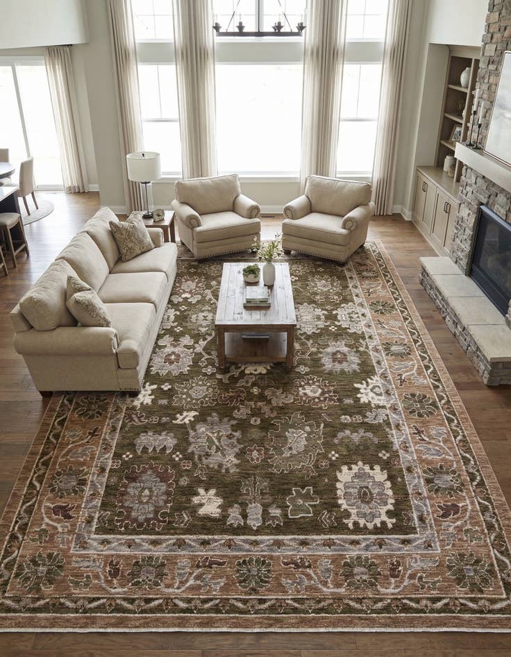 Detail image of 10' x 15' Grand Tradition Rug