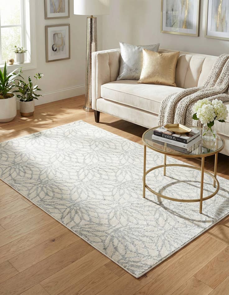 Detail image of 3' x 5' 3 Marilyn Monroe&trade; Glam Dahlia Rug