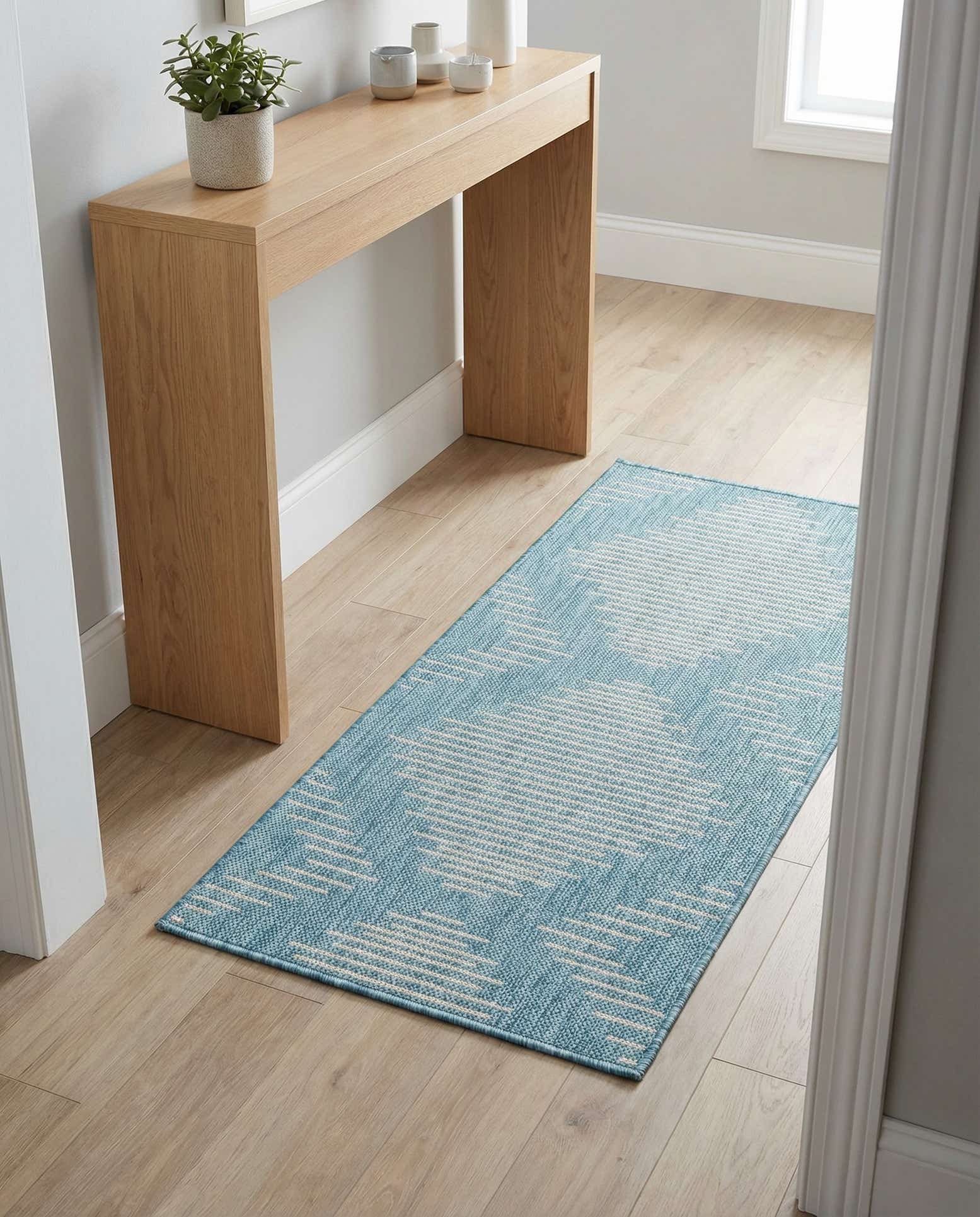 2' x 4' Easy-Clean Modern Indoor / Outdoor Runner Rug