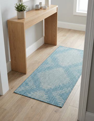 2' x 4' Easy-Clean Modern Indoor / Outdoor Runner Rug