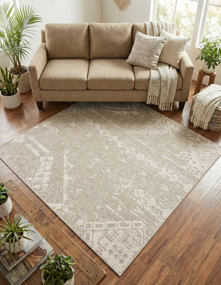 Detail image of 7' x 7'  Washable Bohemian Indoor / Outdoor Square Rug