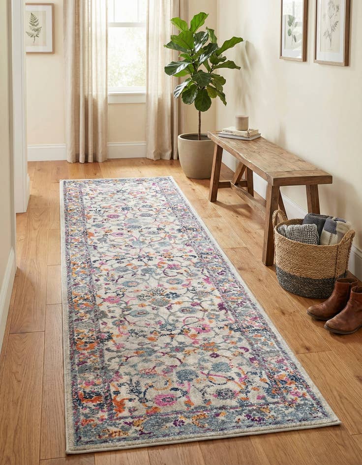 Detail image of 2' 7 x 9' 10 Budapest Runner Rug