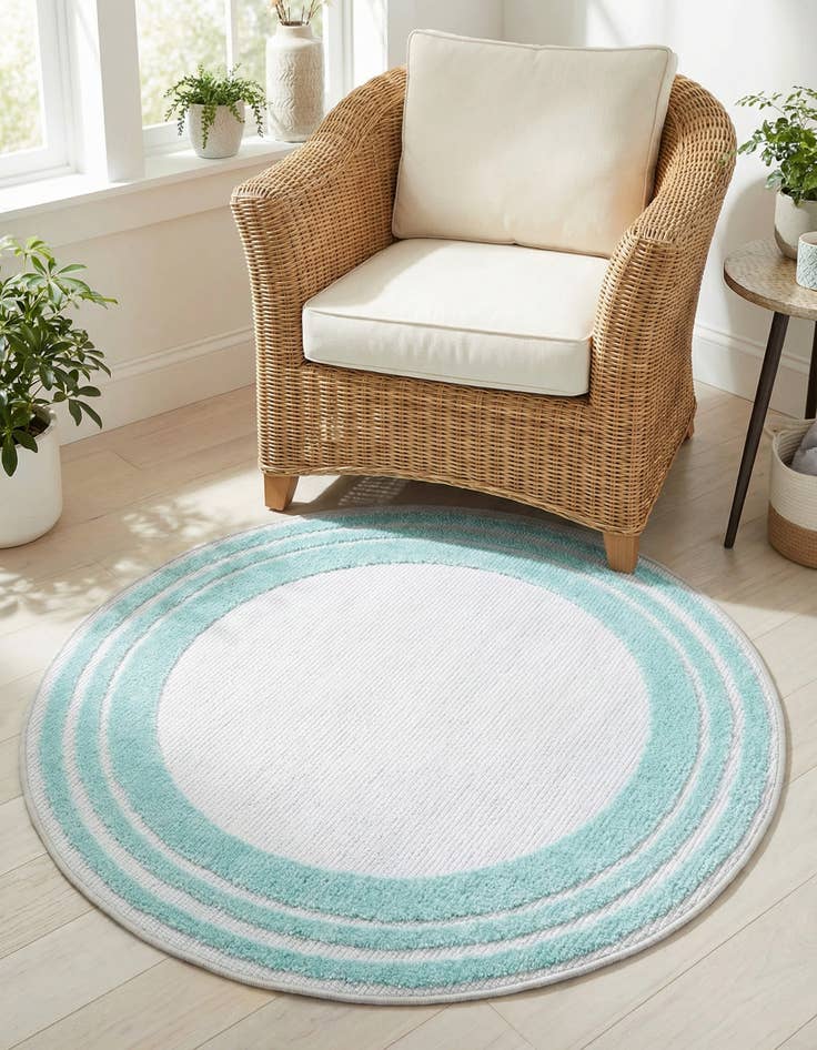 Detail image of  3' 3 x 3' 3  Washable Aruba Indoor / Outdoor Round Rug