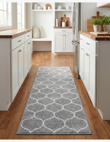 Light Gray Trellis Frieze Runner Rug