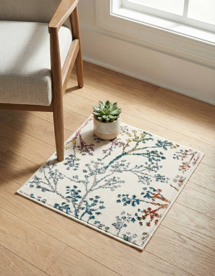 Detail image of 1' 4 x 1' 4 Blossom Sample Rug