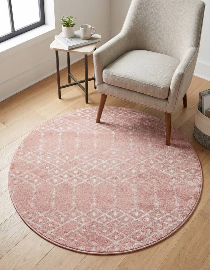 Detail image of 4' 1 x 4' 1 Paxon Trellis Round Rug