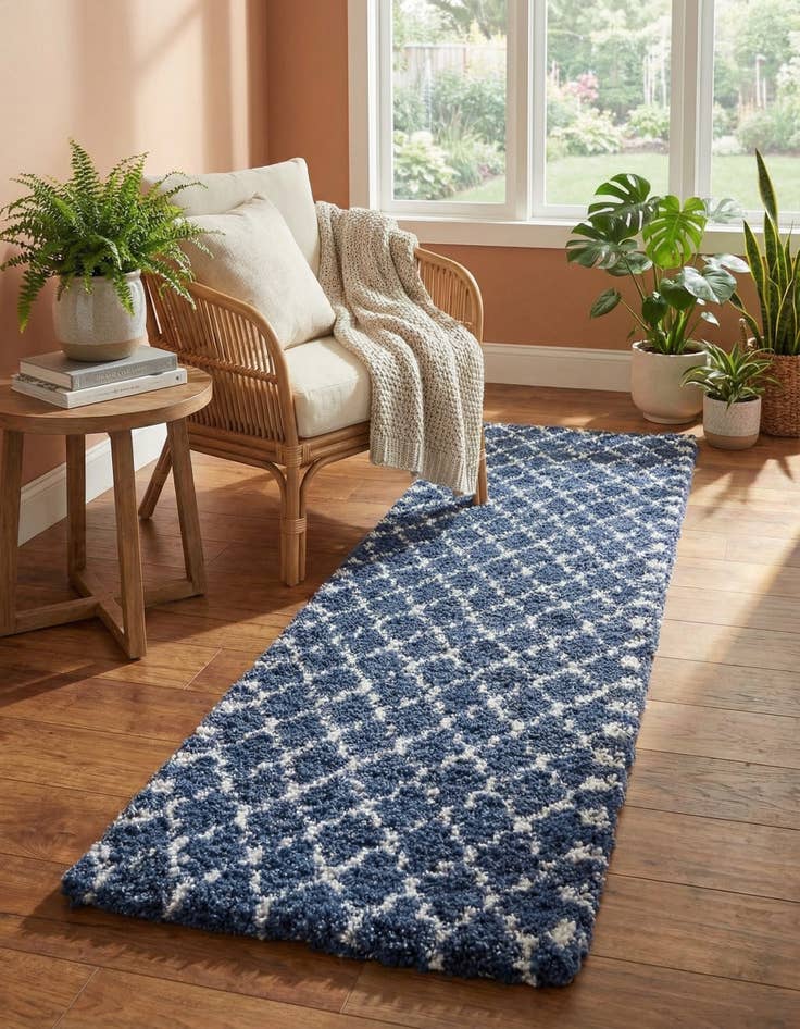 Detail image of 2' 7 x 6' Marrakesh Shag Runner Rug