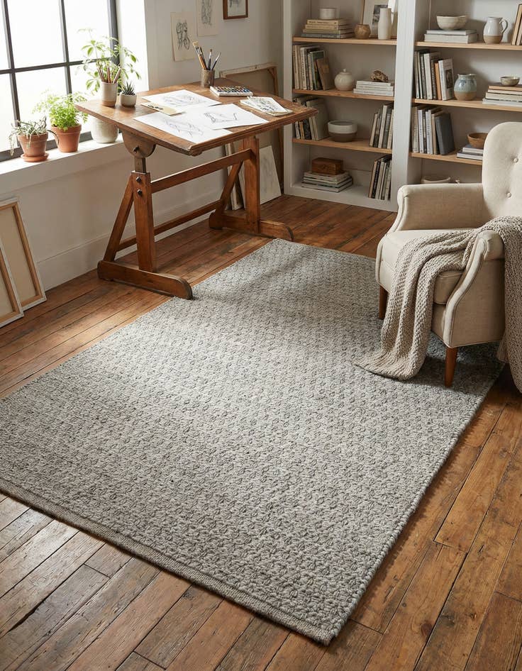 Detail image of 4' 1 x 6' 1 Hand Woven Lattice Wool Rug