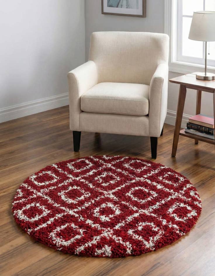 Detail image of 3' 3 x 3' 3 Trellis Shag Round Rug