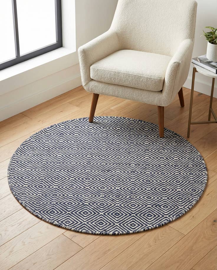 Detail image of 3' 1 x 3' 1 Hand Woven Geo Trellis Flatweave Round Rug
