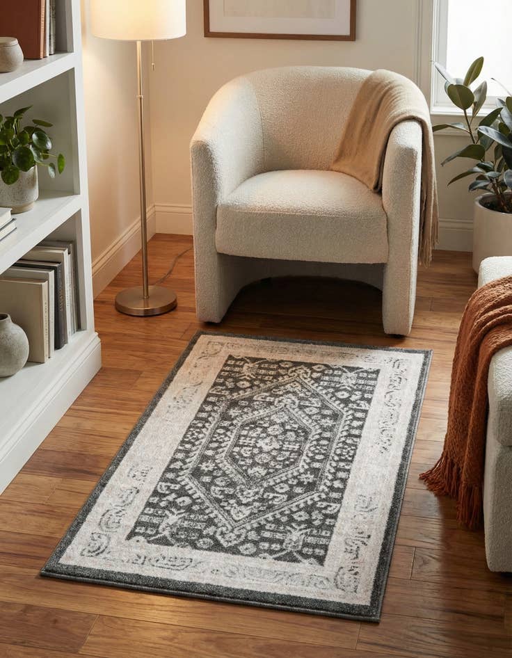 Detail image of 3' x 5' 3 Aurelia Rug