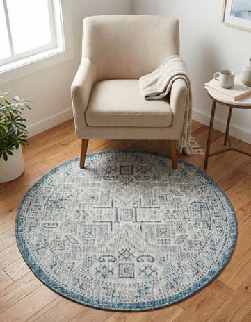 3' x 3' Easy-Clean Aztec Indoor / Outdoor Round Rug