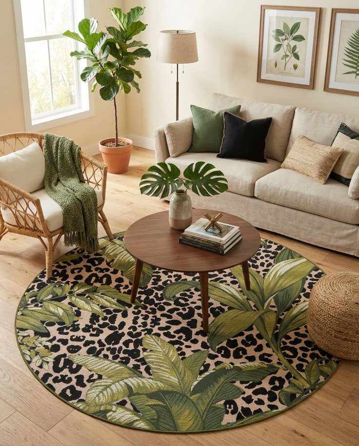 Detail image of 6' x 6' Easy-Clean Botanical Indoor / Outdoor Round Rug