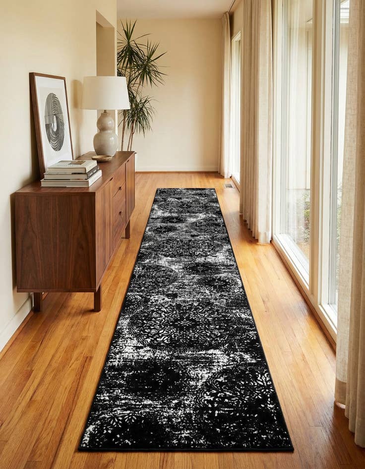 Detail image of 3' 3 x 19' 8 Monte Carlo Runner Rug