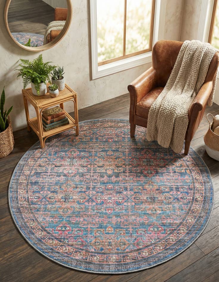 Detail image of 4' x 4' Washable Nostalgia Round Rug