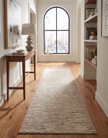 Jill Zarin 2' 7 x 10' Uptown Runner Rug