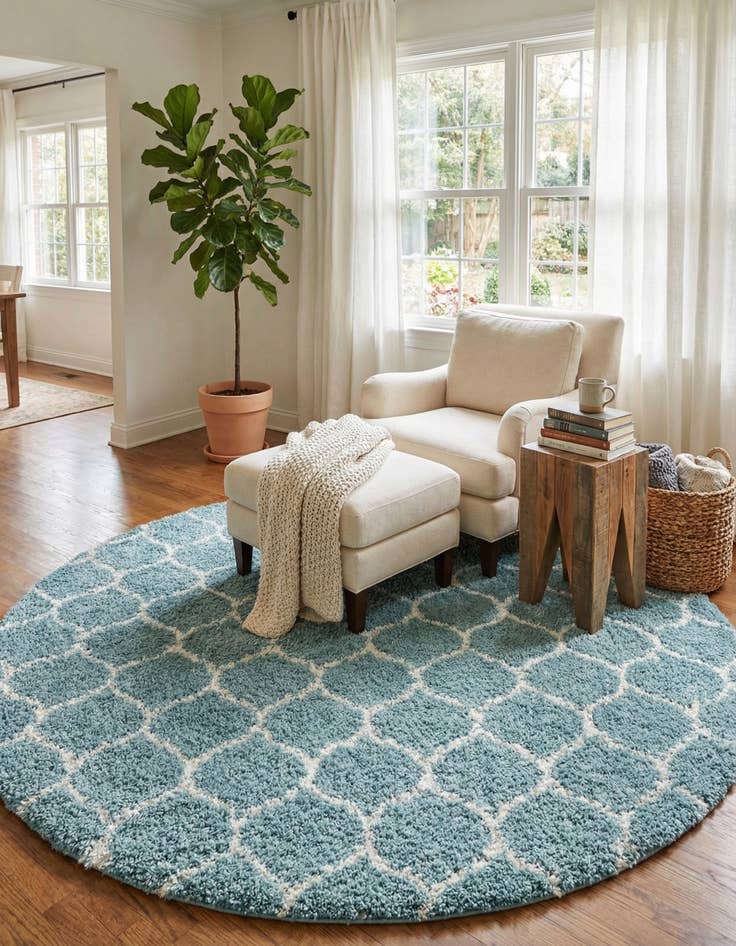 Detail image of 10' x 10' Trellis Shag Round Rug