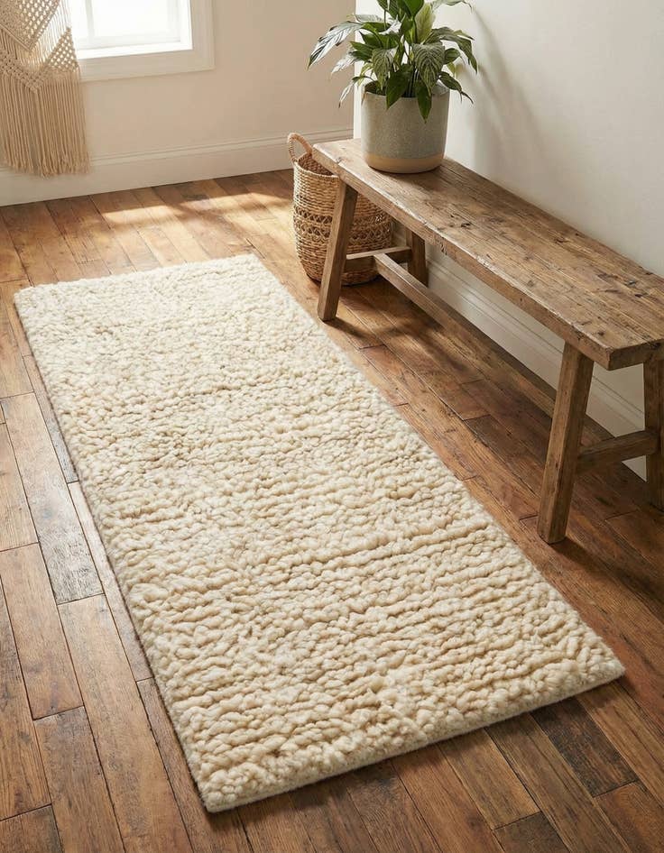 Detail image of 2' x 4' 1 Haka Deluxe Shag Runner Rug