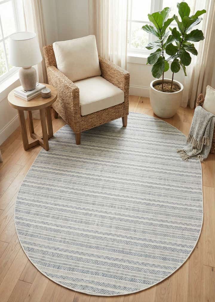 7' 10 x 10' Easy-Clean Ribbon Indoor / Outdoor Oval Rug