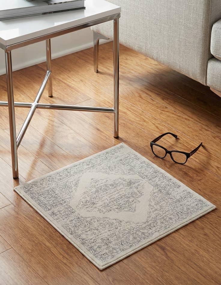 Detail image of 1' 4 x 1' 4 Isabella Sample Rug