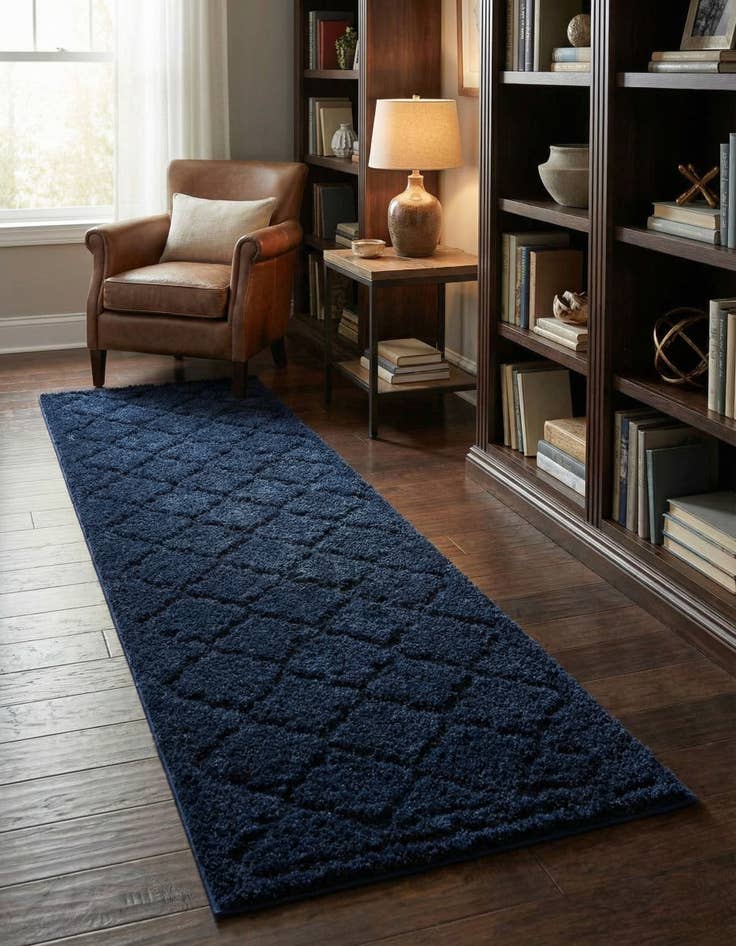 Detail image of 2' x 6' 9 Lattice Shag Runner Rug
