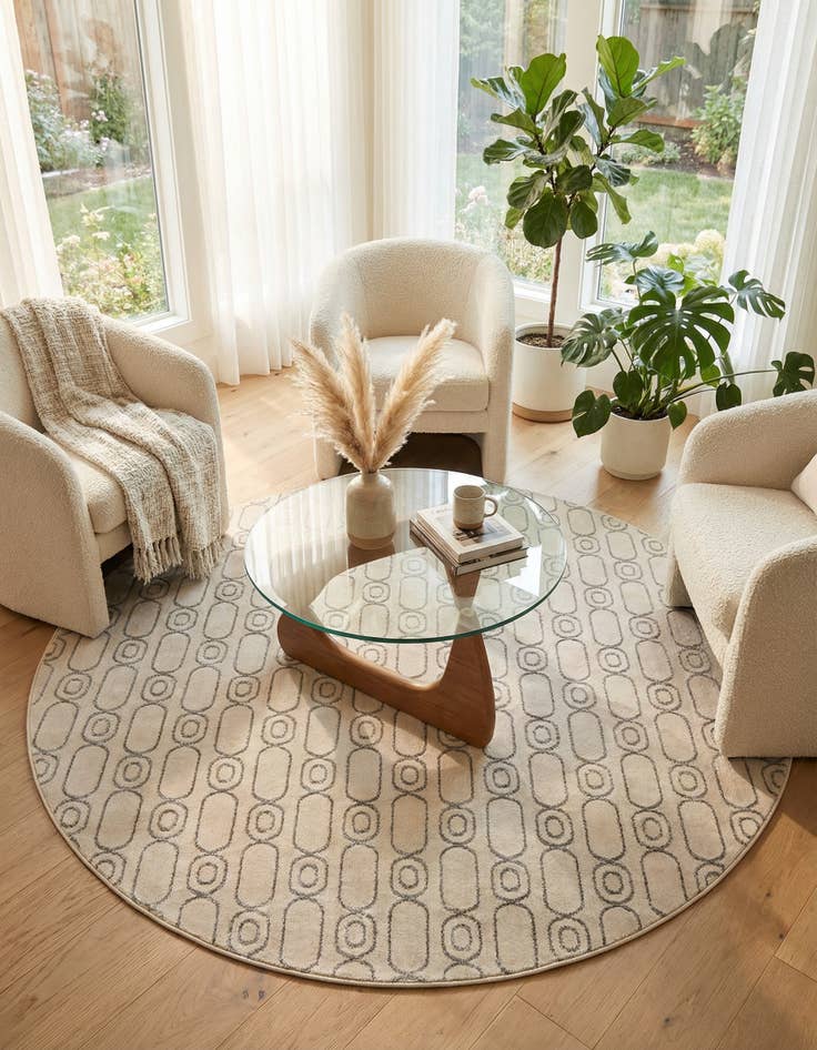 Detail image of 7' 10 x 7' 10 Vogue Geo Round Rug