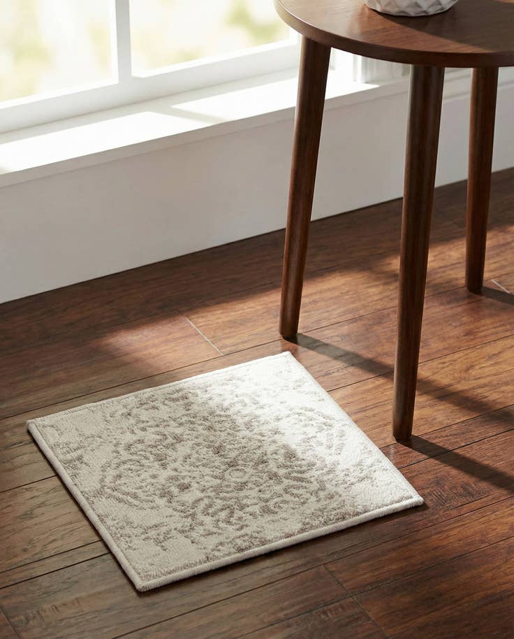 Detail image of 1' 4 x 1' 4 Oxford Sample Rug