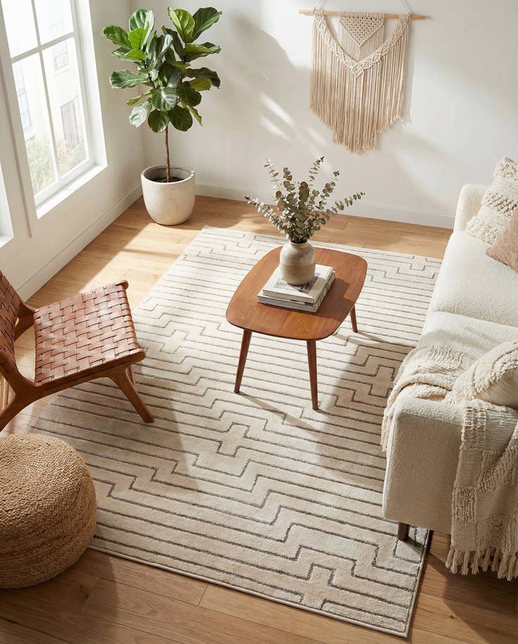 Detail image of 4' x 6' Vogue Geo Rug