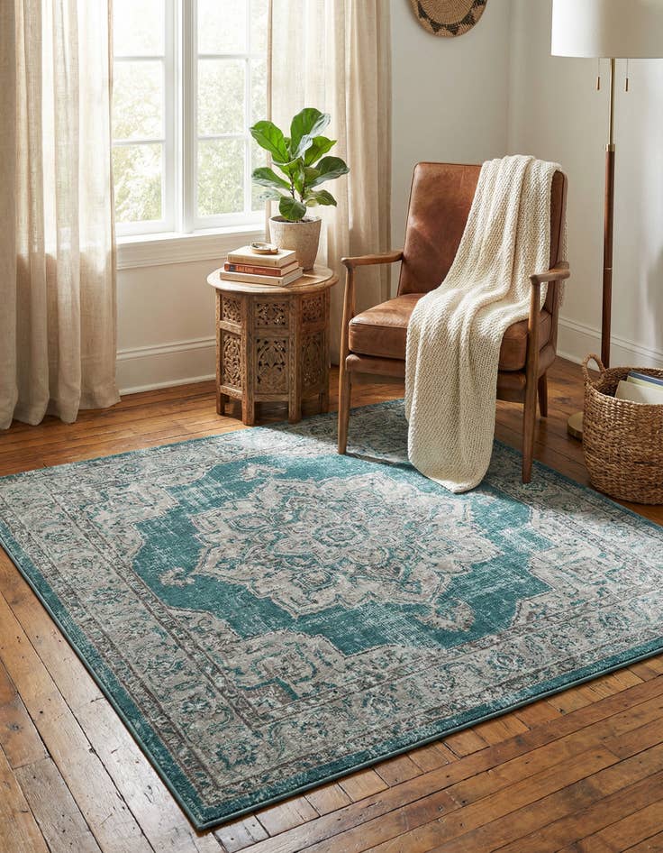 Detail image of 7' 10 x 7' 10 Monaco Square Rug