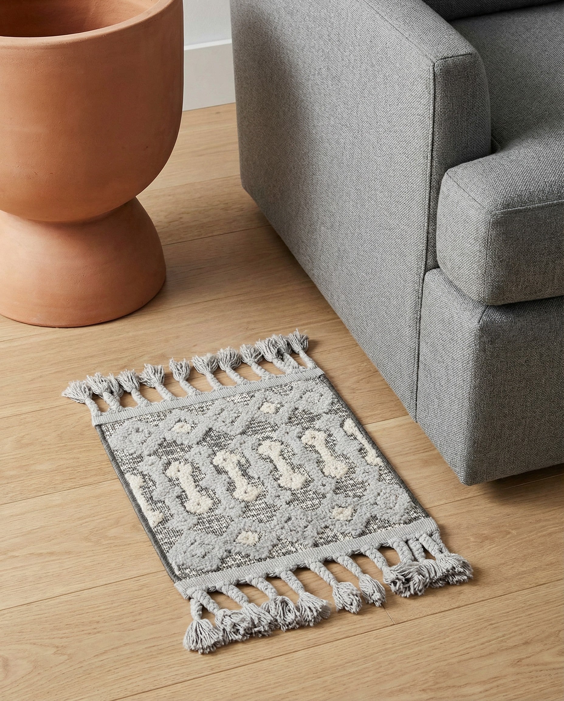 1' 4 x 1' 4 Arlo Sample Rug