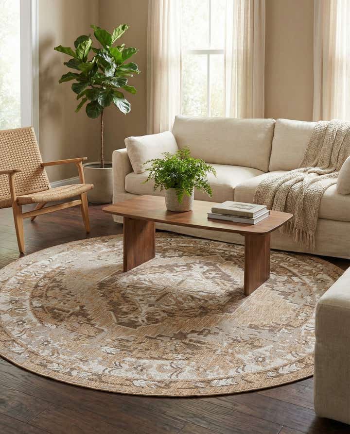 7' 10 x 7' 10 Easy-Clean Traditional Indoor / Outdoor Round Rug
