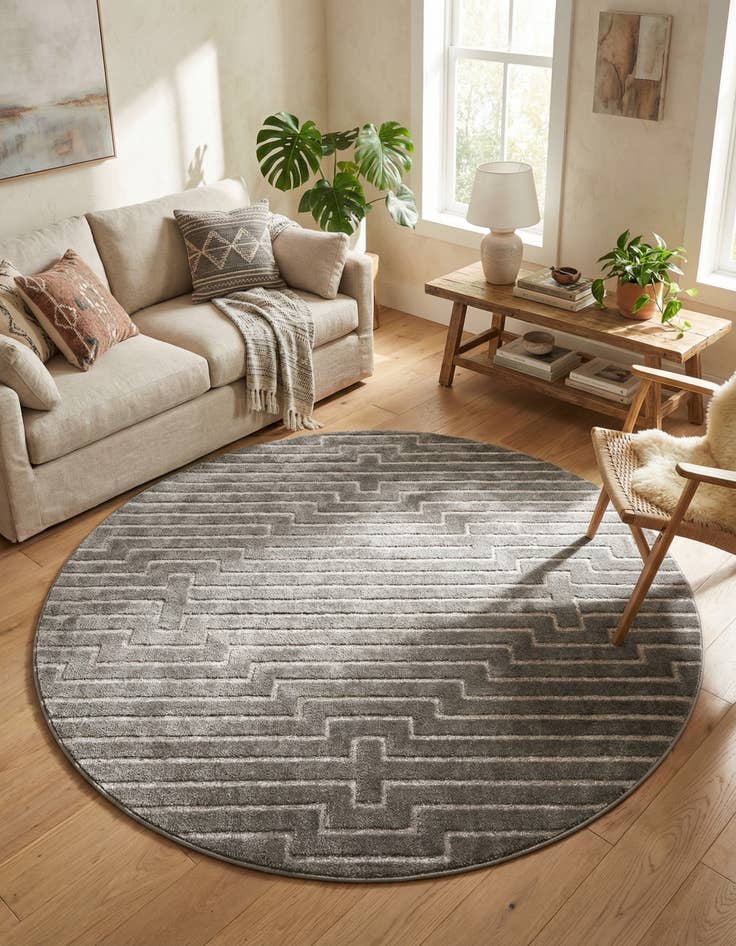 Detail image of 6' x 6' Vogue Geo Round Rug