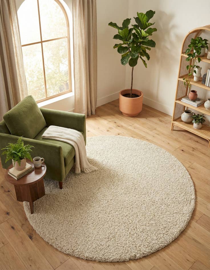 Detail image of 7' x 7' Everyday Shag Round Rug