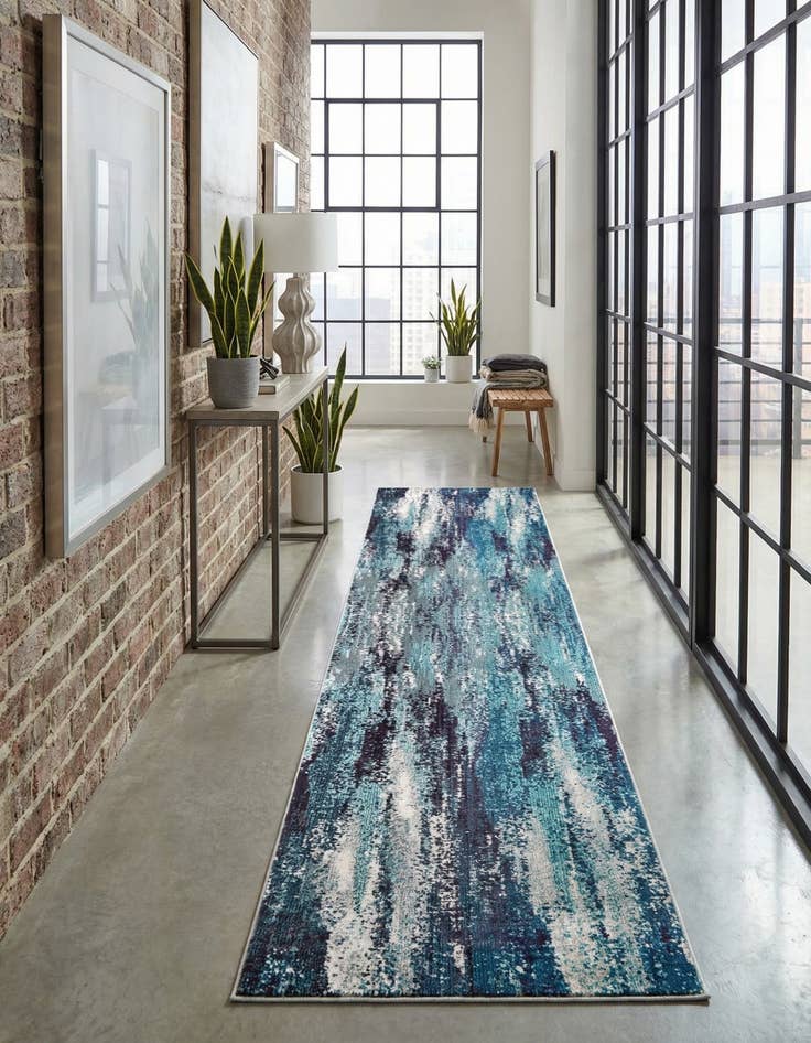 Detail image of 2' 7 x 12'  Washable Barcelona Runner Rug