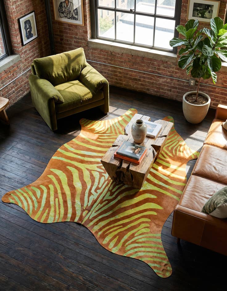 Detail image of 6' 8 x 7' 6 Cowhide Leather Square Rug
