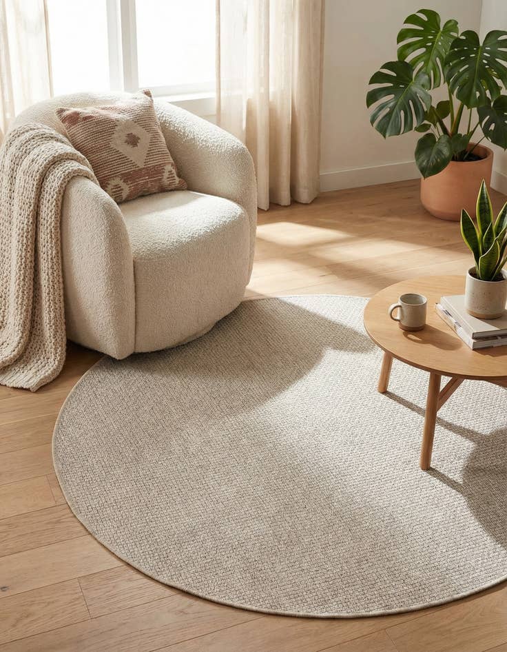 Detail image of 5' 3 x 5' 3 Washable Solid Indoor / Outdoor Round Rug